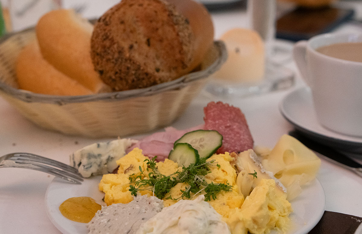 Steirerrast-Das-Wohlfühlhotel-in-Kaindorf-frühstück-eier