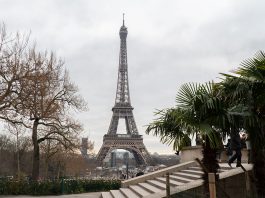 Streik-in-Paris-Was-man-aktuell-bei-einem-Urlaub-beachten-sollte-EIFFELTURM