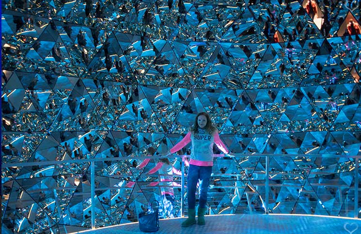 Swarovski-Kristallwelten-kristalldom-selfie