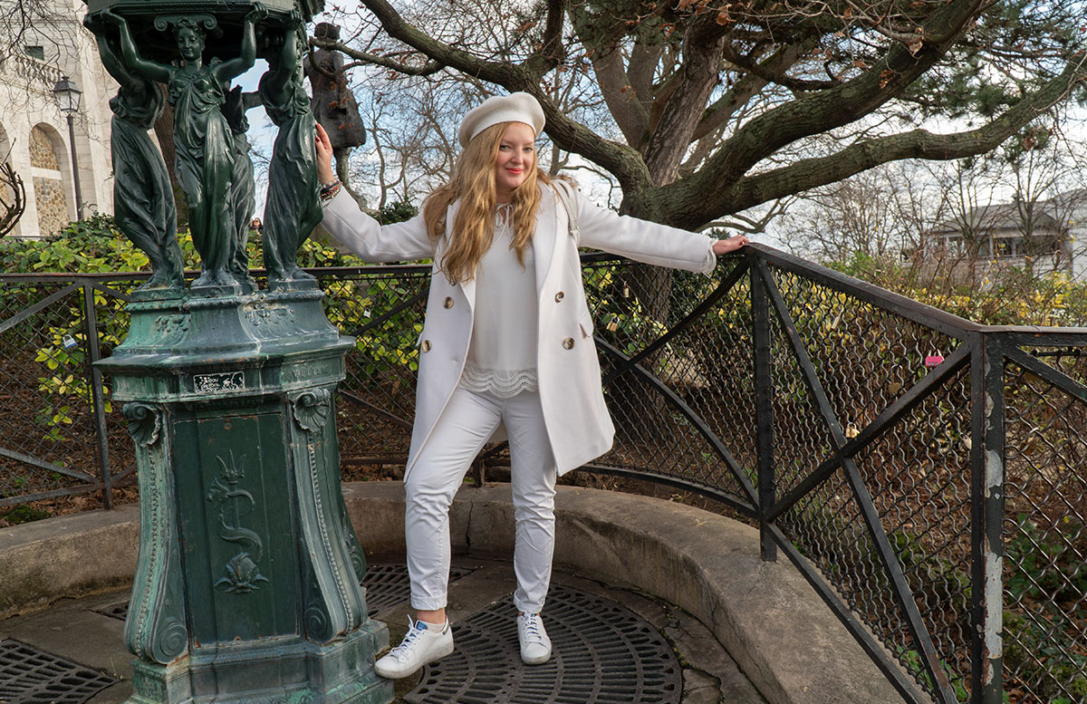 Total-look-white---so-trägst-du-ein-weißes-Outfit-im-Winter-ganzkörper
