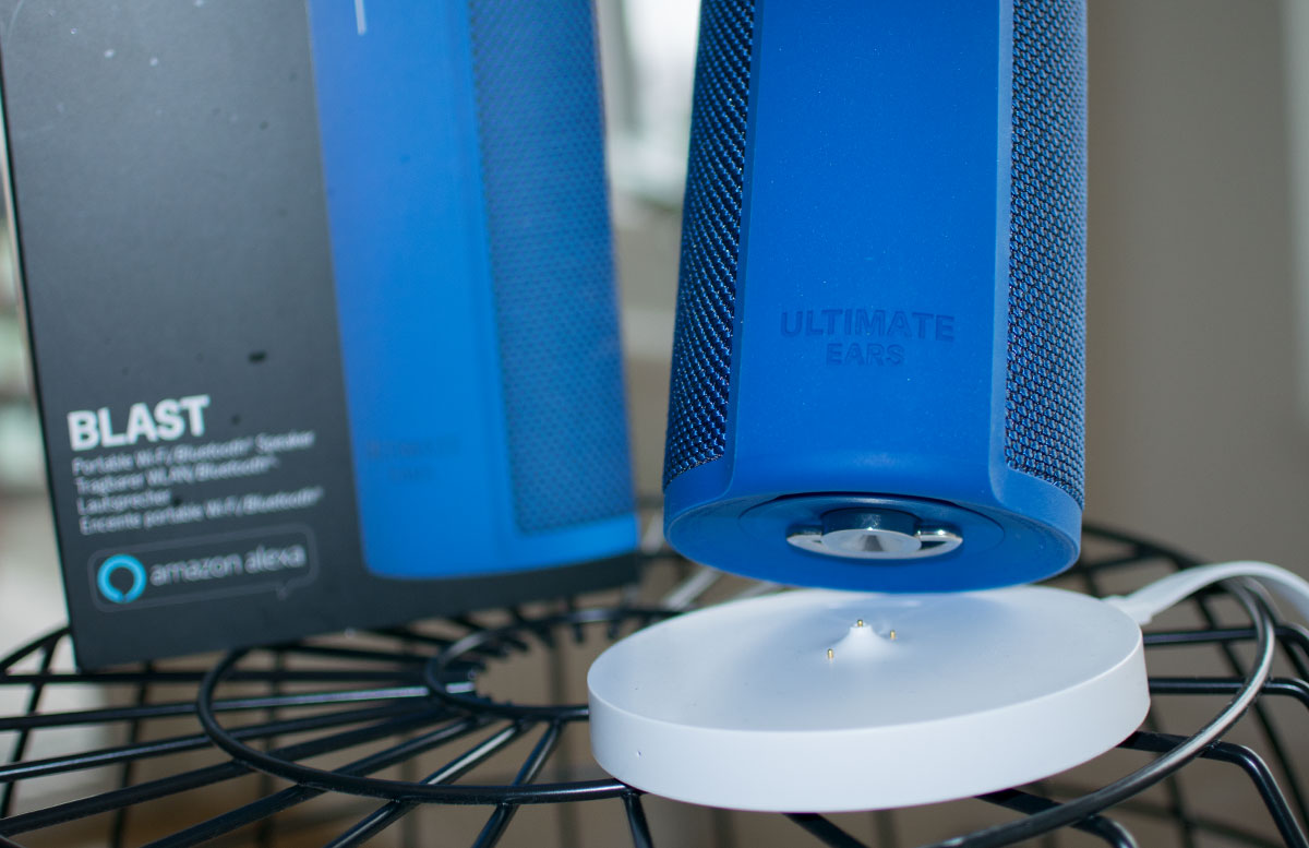 Ultimate Ears BLAST mit Amazon Alexa Sprachsteuerung lautsprecher ladestation