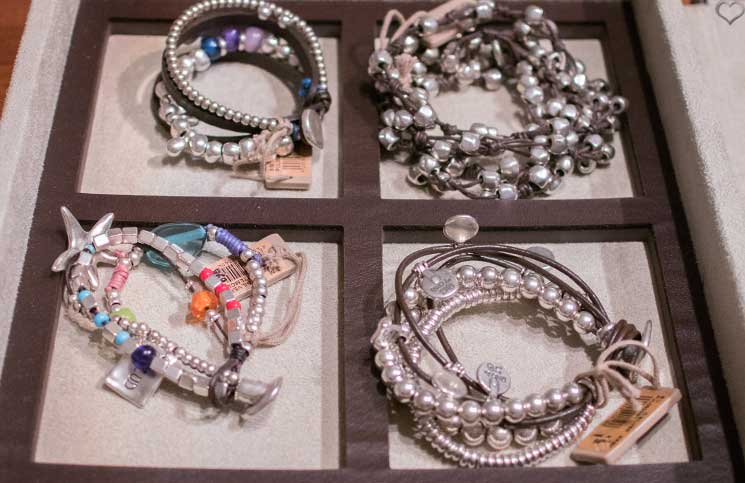 Unode50-Sommerkollektion-2016-armbänder