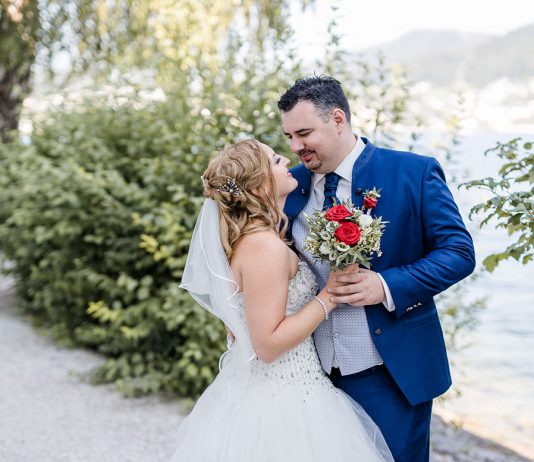 Unsere Hochzeit in Gmunden – Standesamt Schloss Orth Unsere-Hochzeit-in-Gmunden-Standesamt-Schloss-Orth-blick-am-see