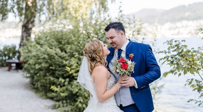 Unsere Hochzeit in Gmunden – Standesamt Schloss Orth Unsere-Hochzeit-in-Gmunden-Standesamt-Schloss-Orth-blick-am-see