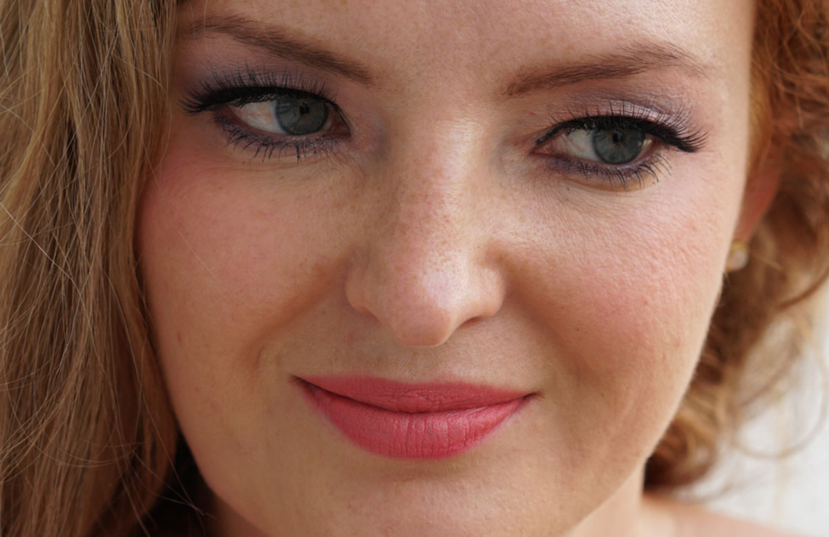 Urban-Decay-NAKED-Ultraviolet-Eyeshadow-Palette-AUGEN-OFFEN