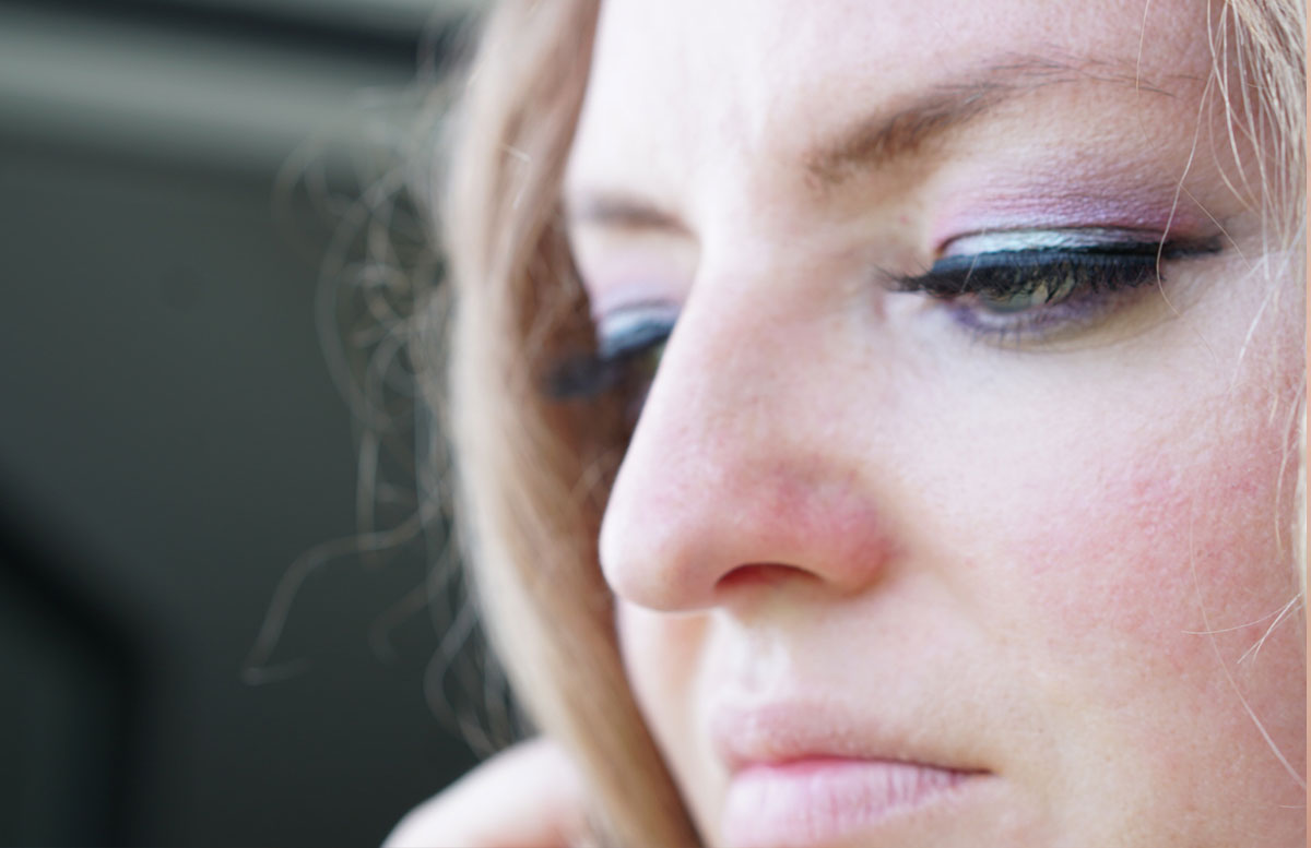 Urban-Decay-NAKED-Ultraviolet-Eyeshadow-Palette-rosa-türkis