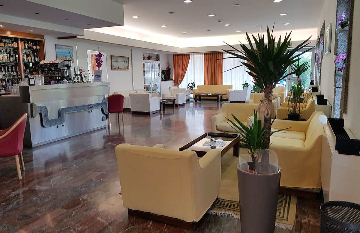 Urlaub-in-Lignano-Hotel-Meridianus-eingangsbereich