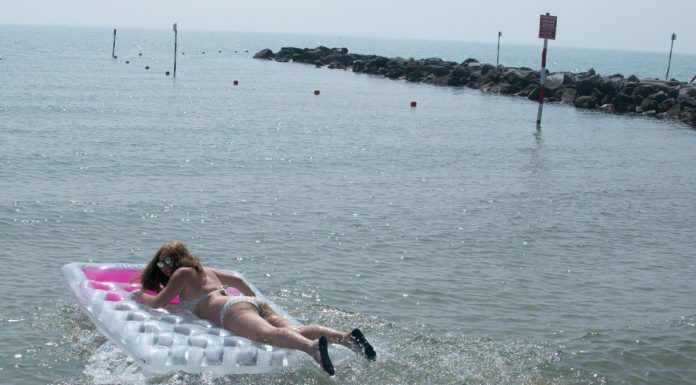 Urlaub in Lignano – Hotel Meridianus Urlaub-in-Lignano-Hotel-Meridianus-vicky-auf-luftmatratze