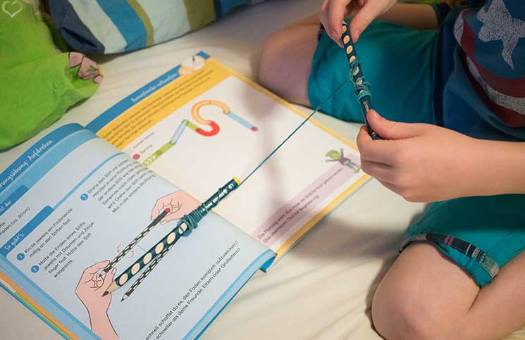 Vorbereitungen-für-die-Schule-mit-Stabilo-spiele-mit-den-stiften
