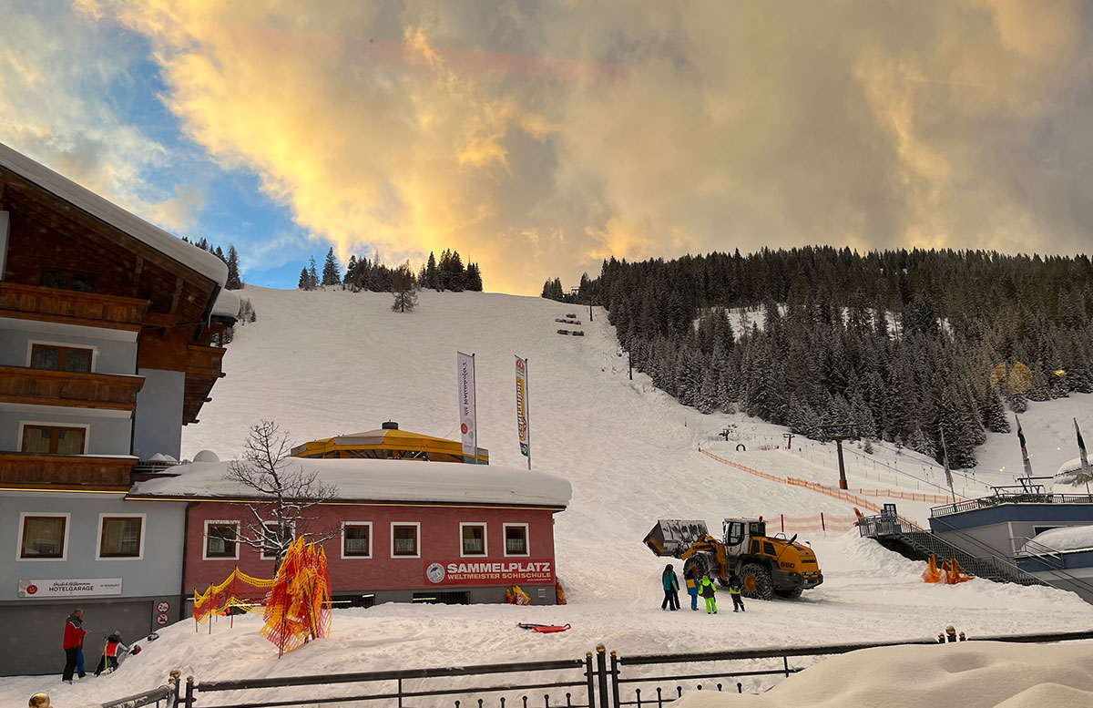 Walchhofers-Familienhotel-Zauchenseehof--ski-in-ski-out