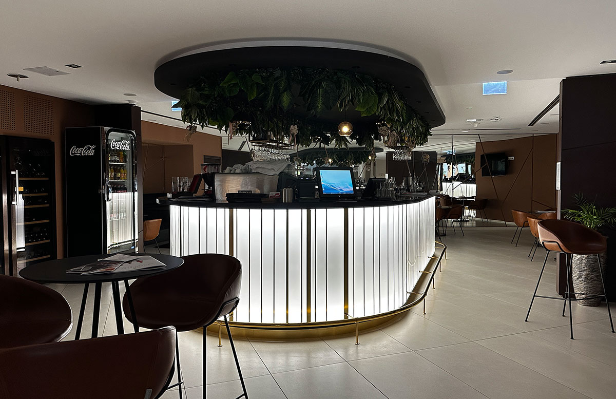 Waldbaden-und-Wellnessurlaub-im-Fagus-Hotel-Sopron-bar