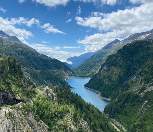Top 3 Ausflugsziele in Malta: Wasserfälle und die Staumauer Kölnbreinsperre Wasserfälle-in-Malta-und-die-Staumauer-Kölnbreinsperre-die-berge