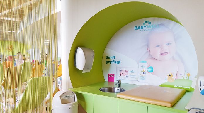 Wasserspaß mit Sunny Bunny in der Sonnentherme Lutzmannsburg Wasserspaß-mit-Sunny-Bunny-in-der-Sonnentherme-Lutzmannsburg-wickeltisch