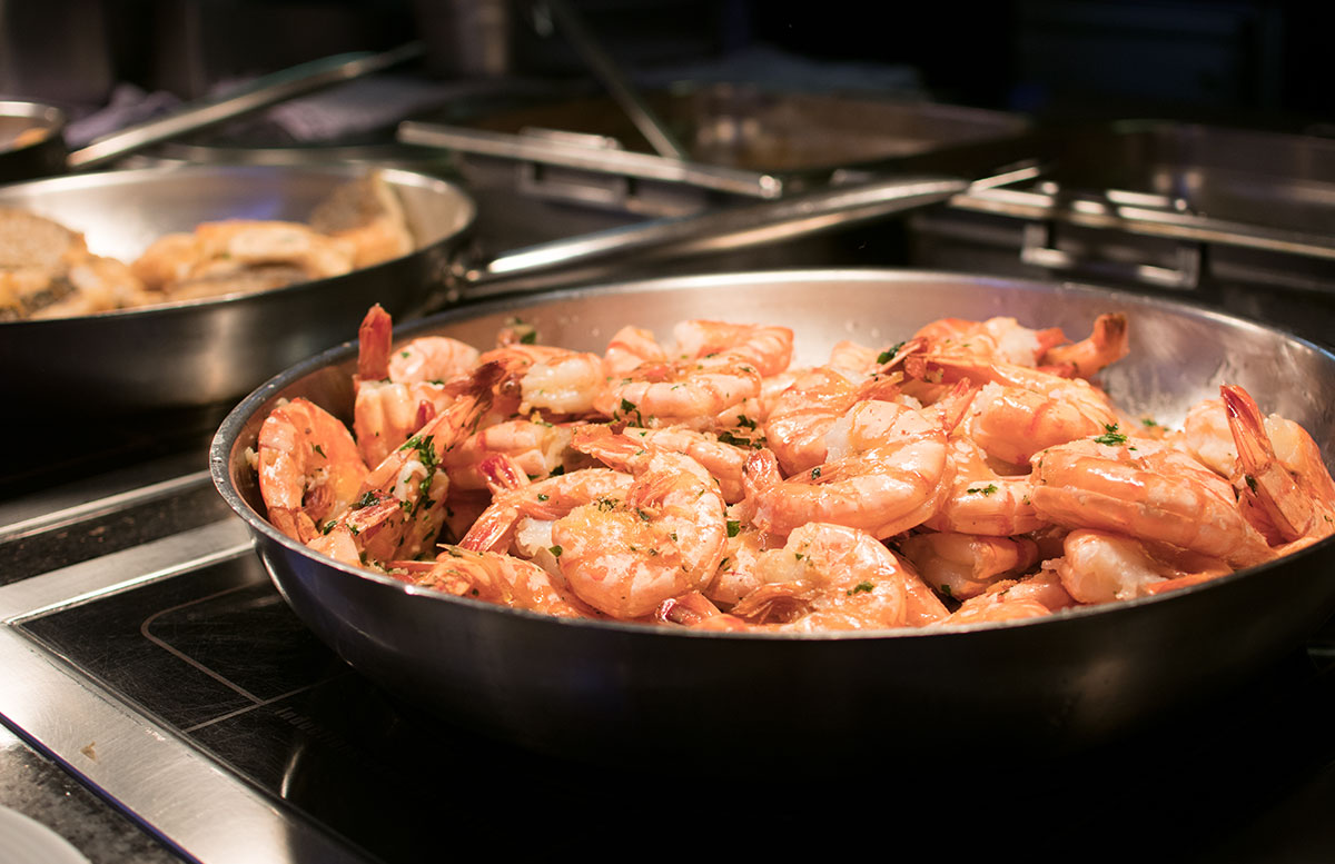 Wellness- und Thermenhotel Stoiser in Loipersdorf buffet garnelen