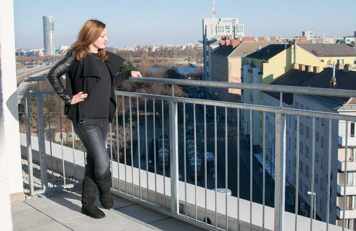 Winterliches Outfit über den Dächern von Wien