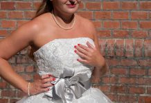 Wir werden heiraten – Auf der Suche nach dem perfekten Brautkleid Wir-werden-heiraten-Wo-kaufe-ich-nur-mein-Brautkleid-detail-schleife