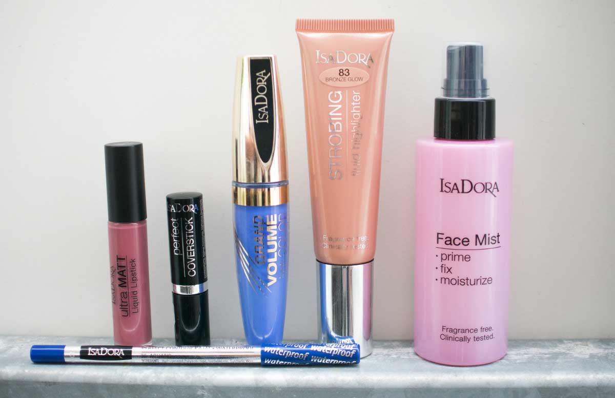 Blue velvet summer look mit Isadora alle produkte