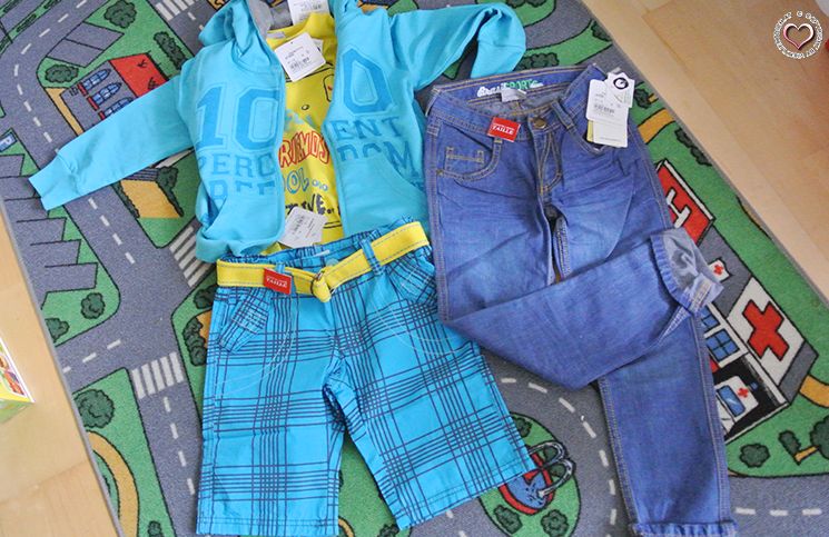 ernstings-family-outfit
