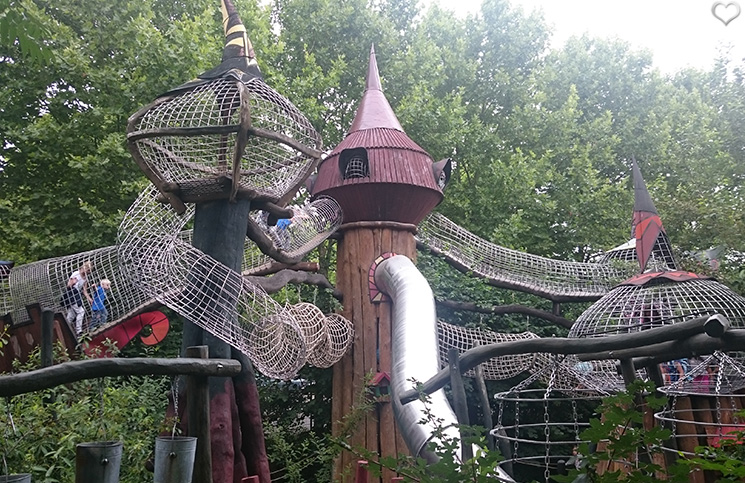 familypark-klettergerüst-piratenburg