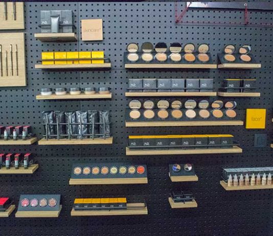 MUD MAKE-UP DESIGNORY Store in Österreich