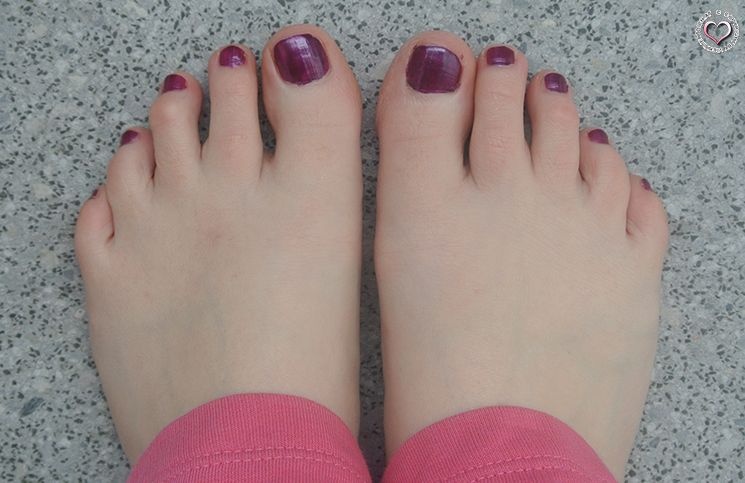 nagellack-füße-essence