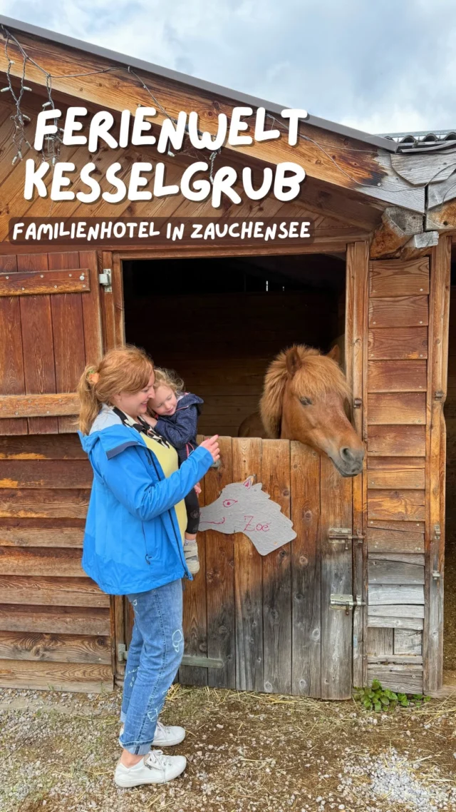In der @ferienwelt.kesselgrub kann man als Familie so viel erleben und Spaß miteinander haben. 🙌
Ponyreiten 🐴, viele Tiere🐰, Badesee 🌊, Spielplatz 🛝, Wellness 🧖‍♀️, Pool 🏊, toller Kinderspielraum 🎈, Kegelbahn 🎳 uvm. 
Natur, Abenteuer & Erholung – egal ob für die ganz Kleinen oder auch Teenager. 👌
Der perfekte Familienurlaub beginnt hier. 👨‍👩‍👧‍👦

Wie gefällt euch das Hotel?

#ferienweltkesselgrub #kesselgrubsferienwelt #kesselgrub #familienurlaub, #urlaubmitkindern #salzburgland #altenmarktimpongau #altenmarktzauchensee 
Werbung
