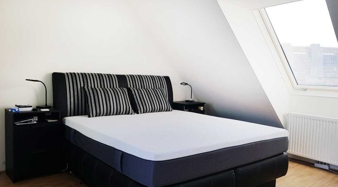 Unsere neue Wohnung – Schlafzimmer mit Dachschräge