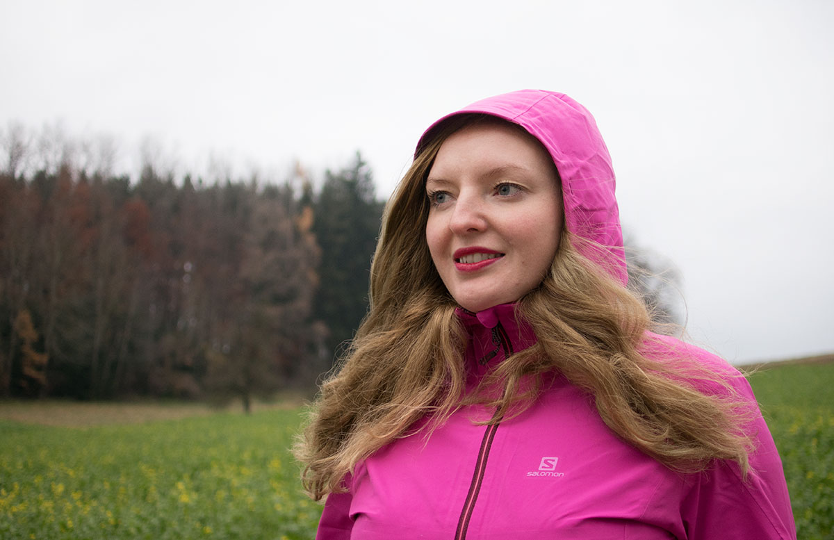 Ein Wochenende in Gmunden - Wandern am Grünberg outfit salomon bereit zum wandern